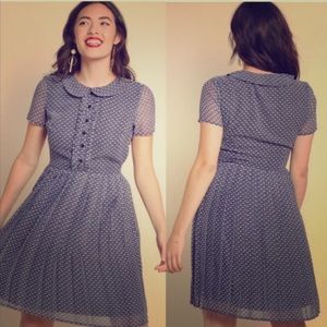ModCloth Fan Dress With Peter Pan Collar - Reposh